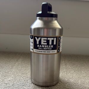 YETI Rambler 64 oz Bottle